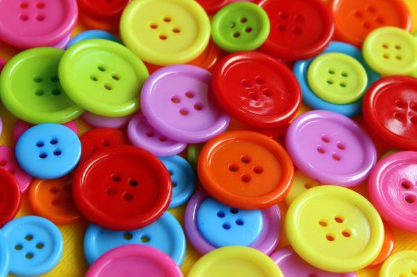 Buttons and knots
