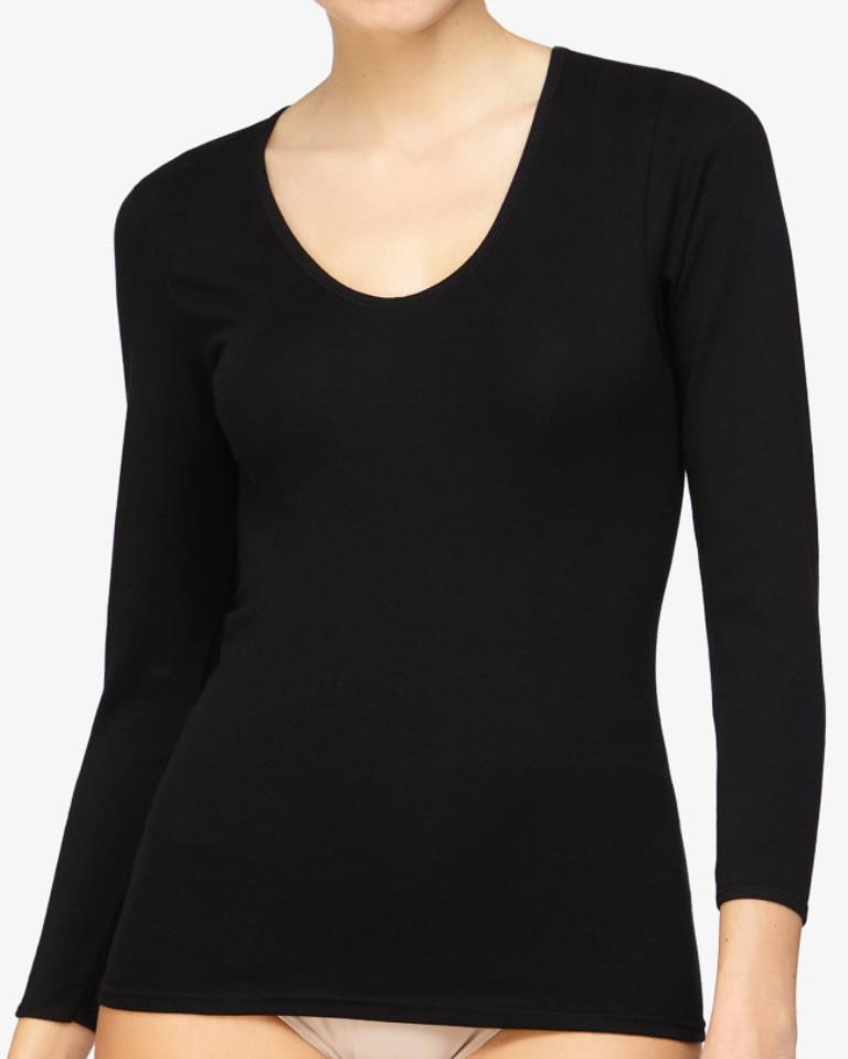 Long sleeve cotton t-shirt with round neckline